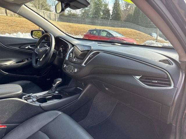Used 2024 Chevrolet Malibu LT image 40