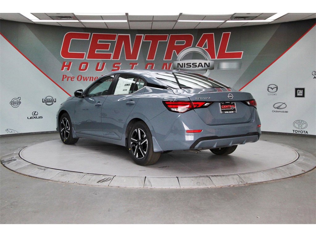New 2025 Nissan Sentra SV image 4