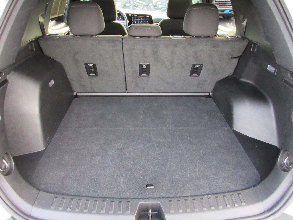 Certified 2026 Chevrolet Equinox LT AWD/4WD image 12