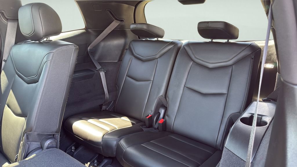 Used 2022 Cadillac XT6 Luxury AWD/4WD image 23