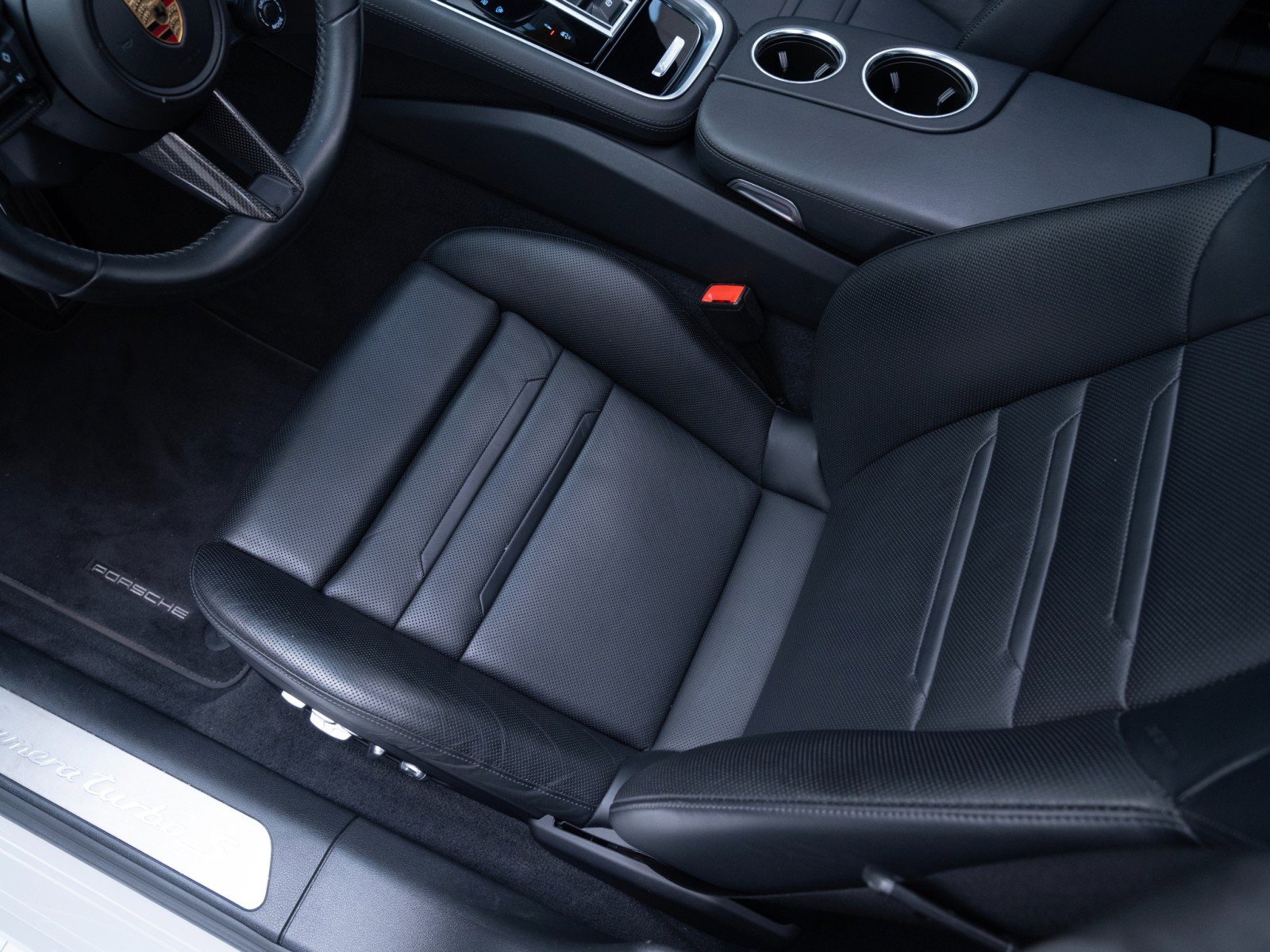 Certified 2021 Porsche Panamera Turbo S image 17