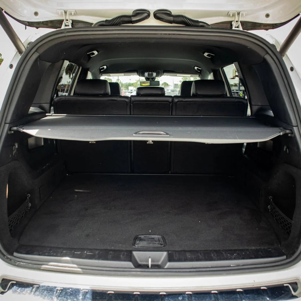 Used 2020 Mercedes-Benz GLB 250 w/ Premium Package image 13