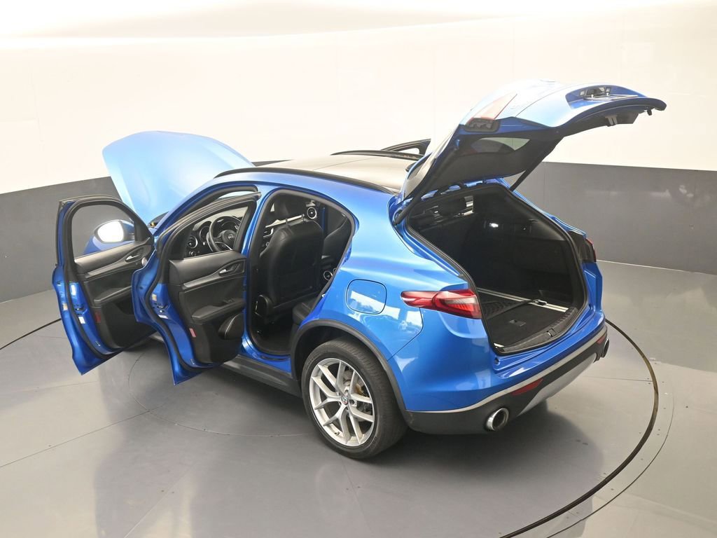 Used 2018 Alfa Romeo Stelvio Ti Sport image 67