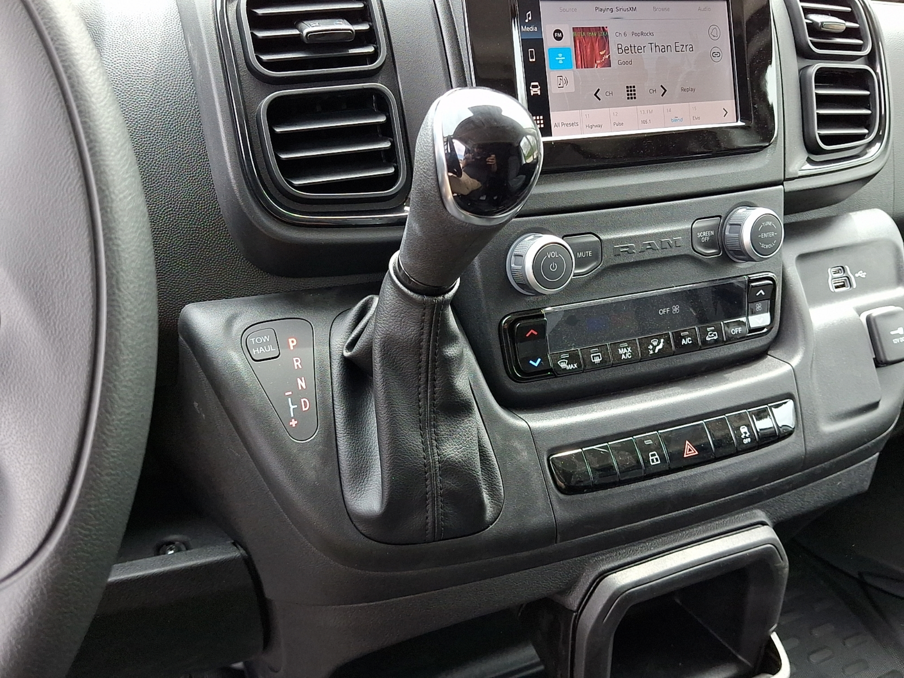 New 2026 RAM ProMaster 2500 w/ Convenience Group FWD image 9