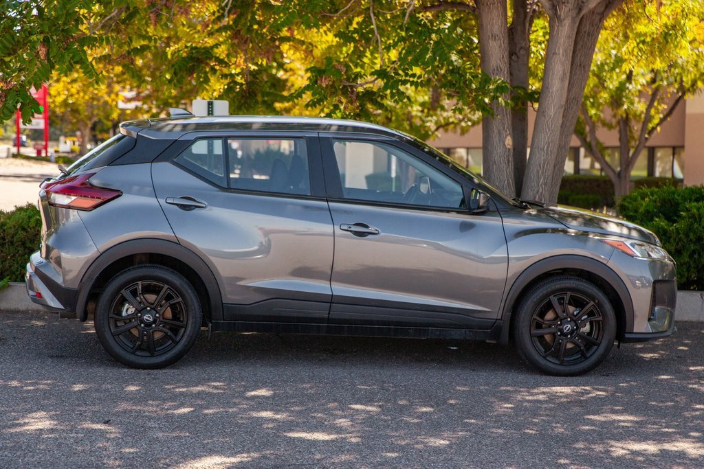 Used 2023 Nissan Kicks SV image 4