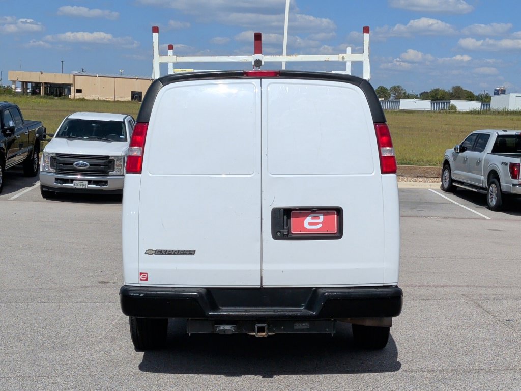 Used 2022 Chevrolet Express 2500 Extended w/ Driver Convenience Package RWD image 7