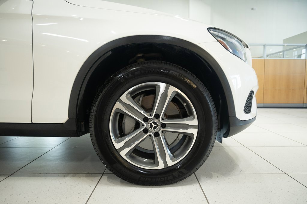 Used 2018 Mercedes-Benz GLC 300 4MATIC image 9