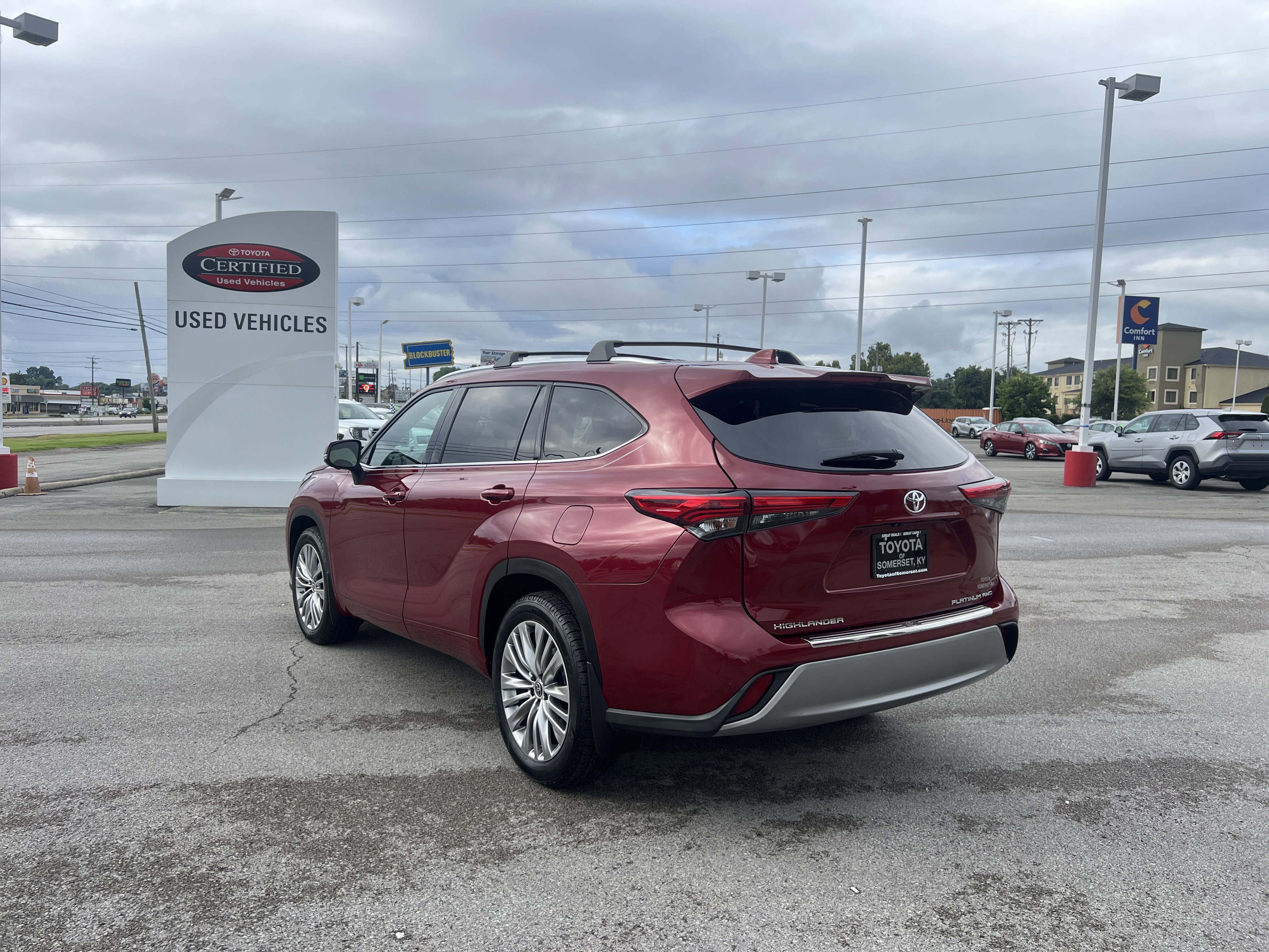 Used 2023 Toyota Highlander Platinum image 7