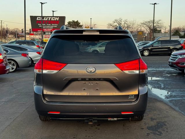 Used 2012 Toyota Sienna XLE AWD/4WD image 6