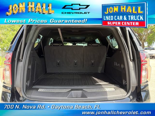 Used 2024 Chevrolet Suburban High Country AWD/4WD image 11