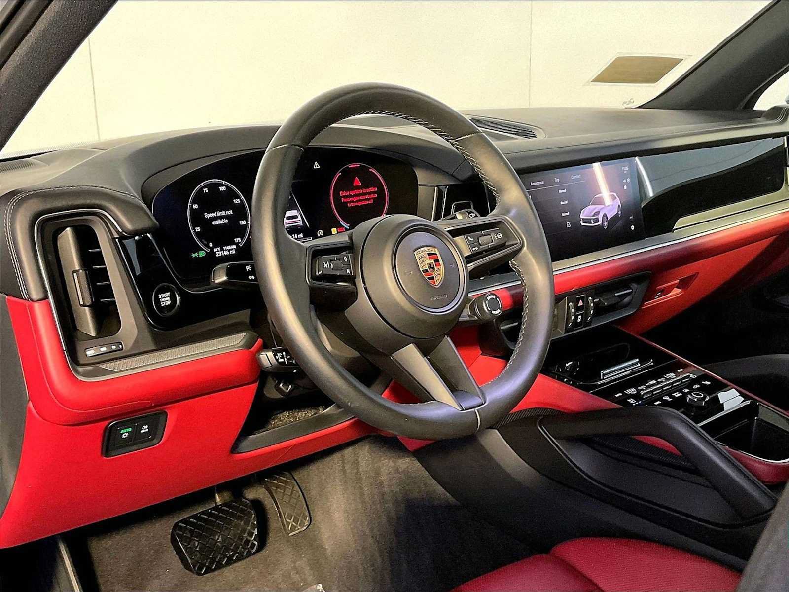 Certified 2024 Porsche Cayenne w/ Premium Package Plus (PFM) AWD/4WD image 4