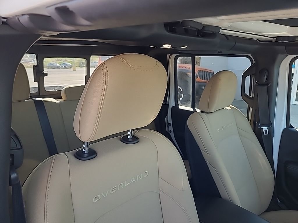 Used 2021 Jeep Gladiator Overland w/ LED Lighting Group image 23