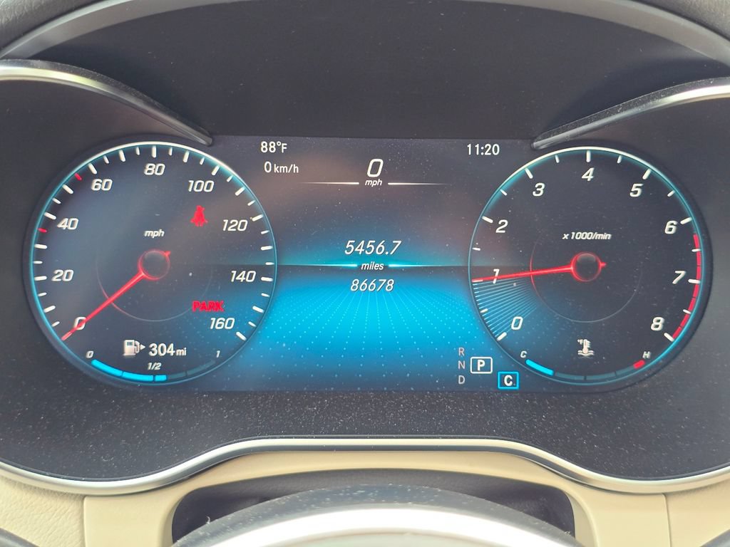 Used 2021 Mercedes-Benz GLC 300 4MATIC image 28