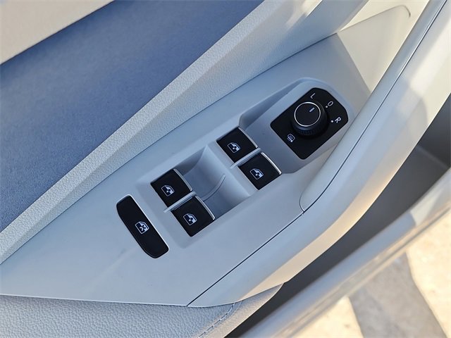 New 2026 Volkswagen Jetta SE image 9