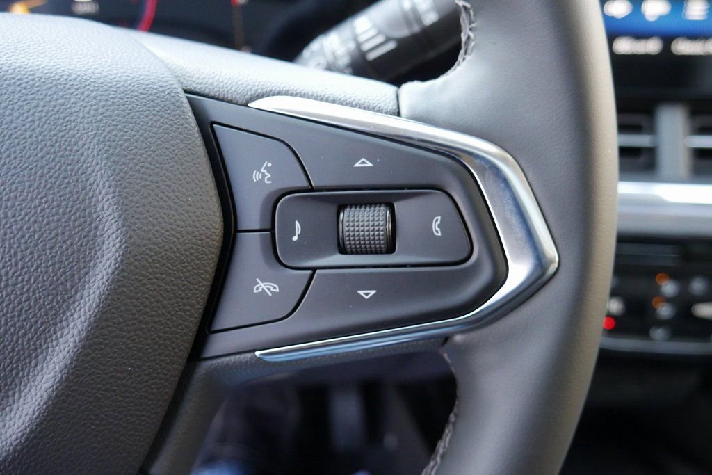 New 2026 Chevrolet Trax ACTIV w/ Sunroof Package image 13