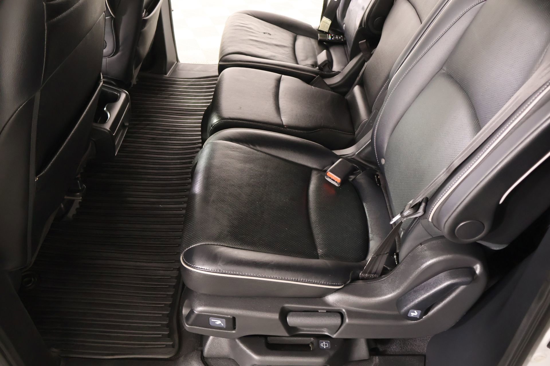 Used 2021 Honda Odyssey Elite image 11