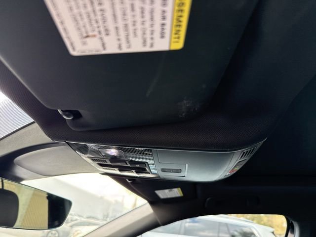 Certified 2023 Volkswagen Tiguan SE R-Line image 23