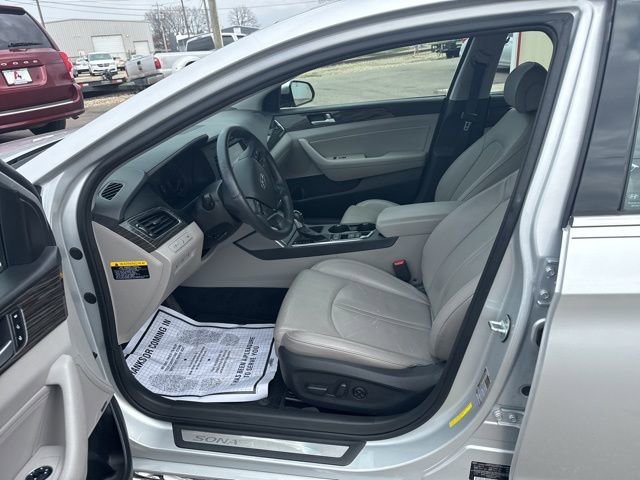 Used 2015 Hyundai Sonata Limited w/ Option Group 06 image 10