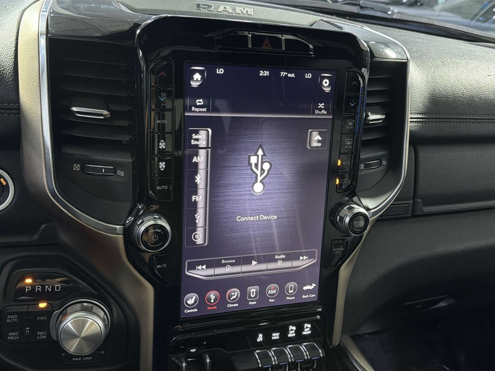 Used 2019 RAM 1500 Laramie AWD/4WD image 33