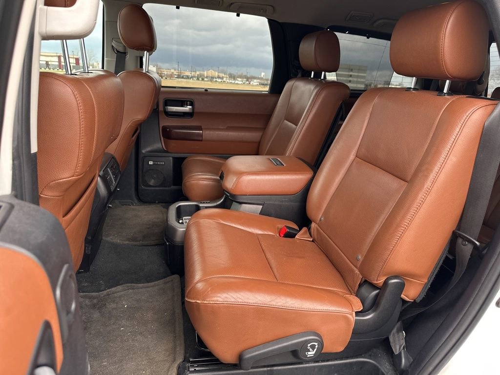 Used 2014 Toyota Sequoia Platinum image 16