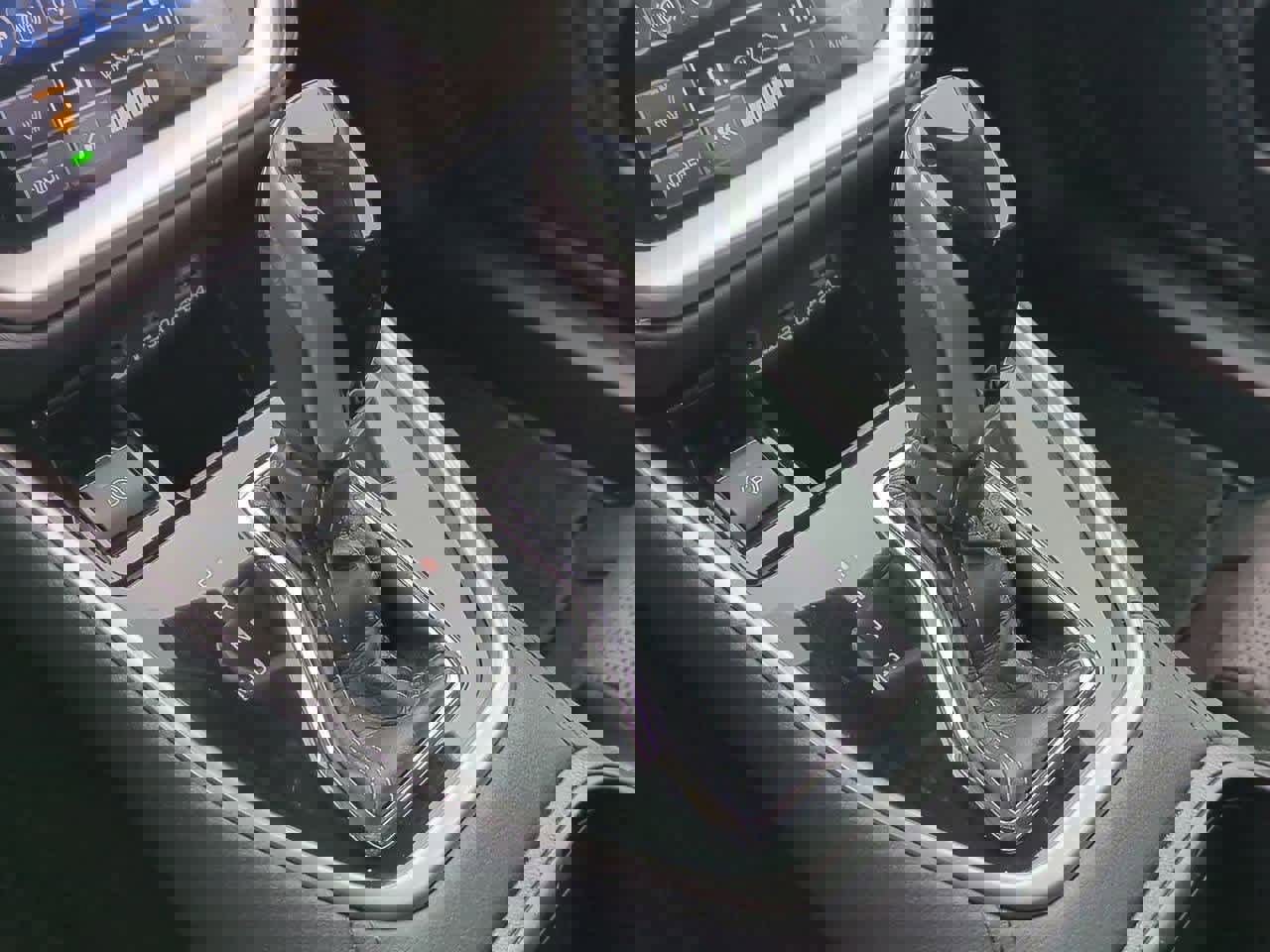 Used 2023 Subaru Outback Premium image 32