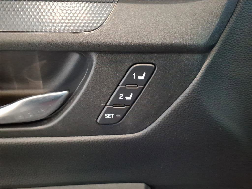 Certified 2025 Honda CR-V Sport-L image 18