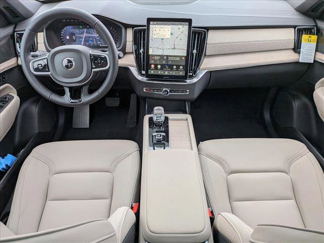 New 2026 Volvo XC90 B5 Plus w/ Protection Package image 16