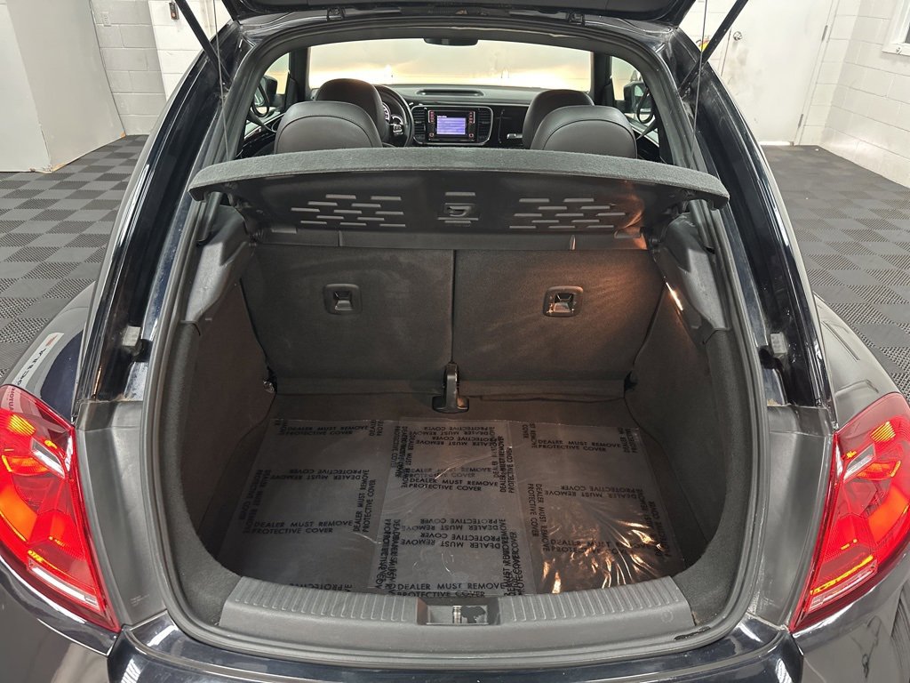 Used 2019 Volkswagen Beetle 2.0T SE image 32