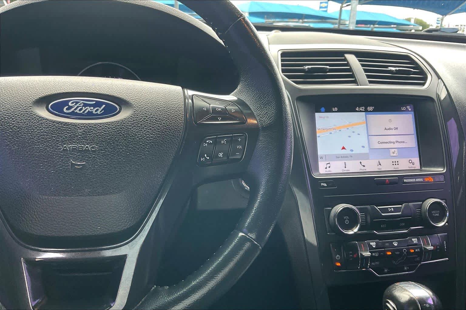 Used 2019 Ford Explorer XLT w/ Equipment Group 202A FWD image 25