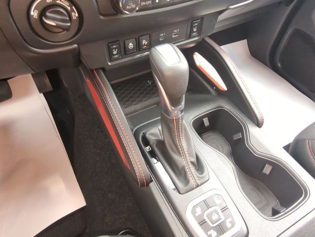 Used 2026 Nissan Frontier PRO-4X AWD/4WD image 20