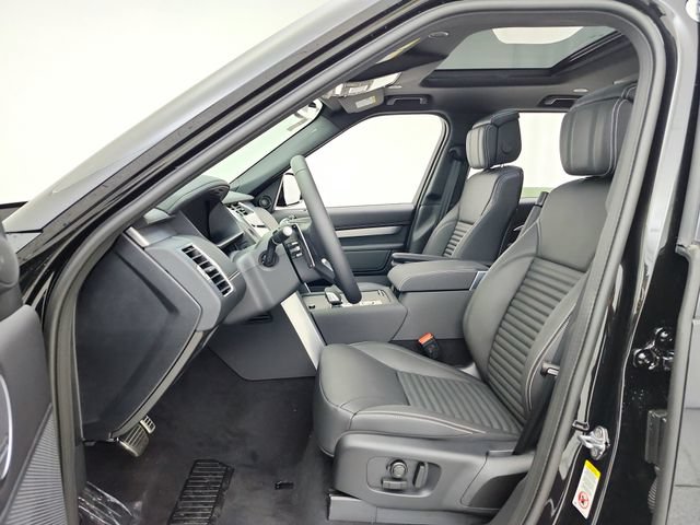 New 2026 Land Rover Discovery Limited Edition AWD/4WD image 17