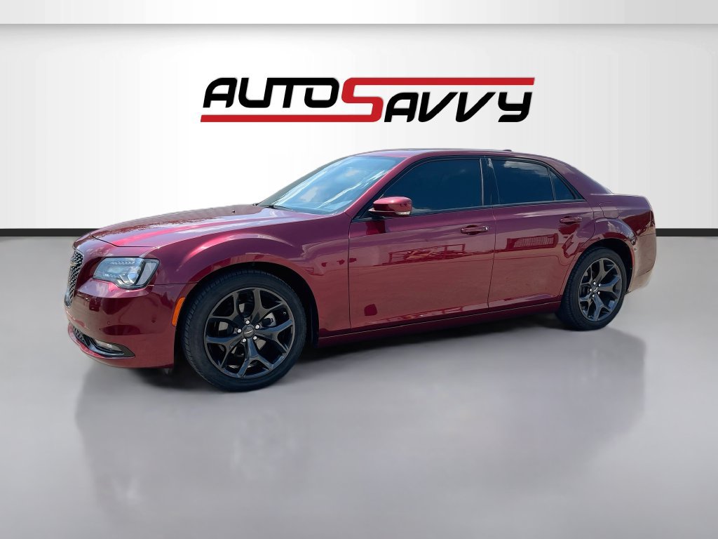 Used 2023 Chrysler 300 S w/ Comfort Group RWD image 3