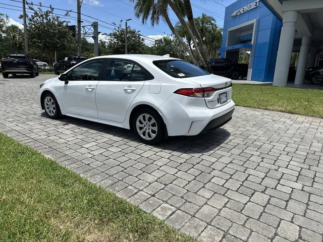 Used 2024 Toyota Corolla LE FWD image 31