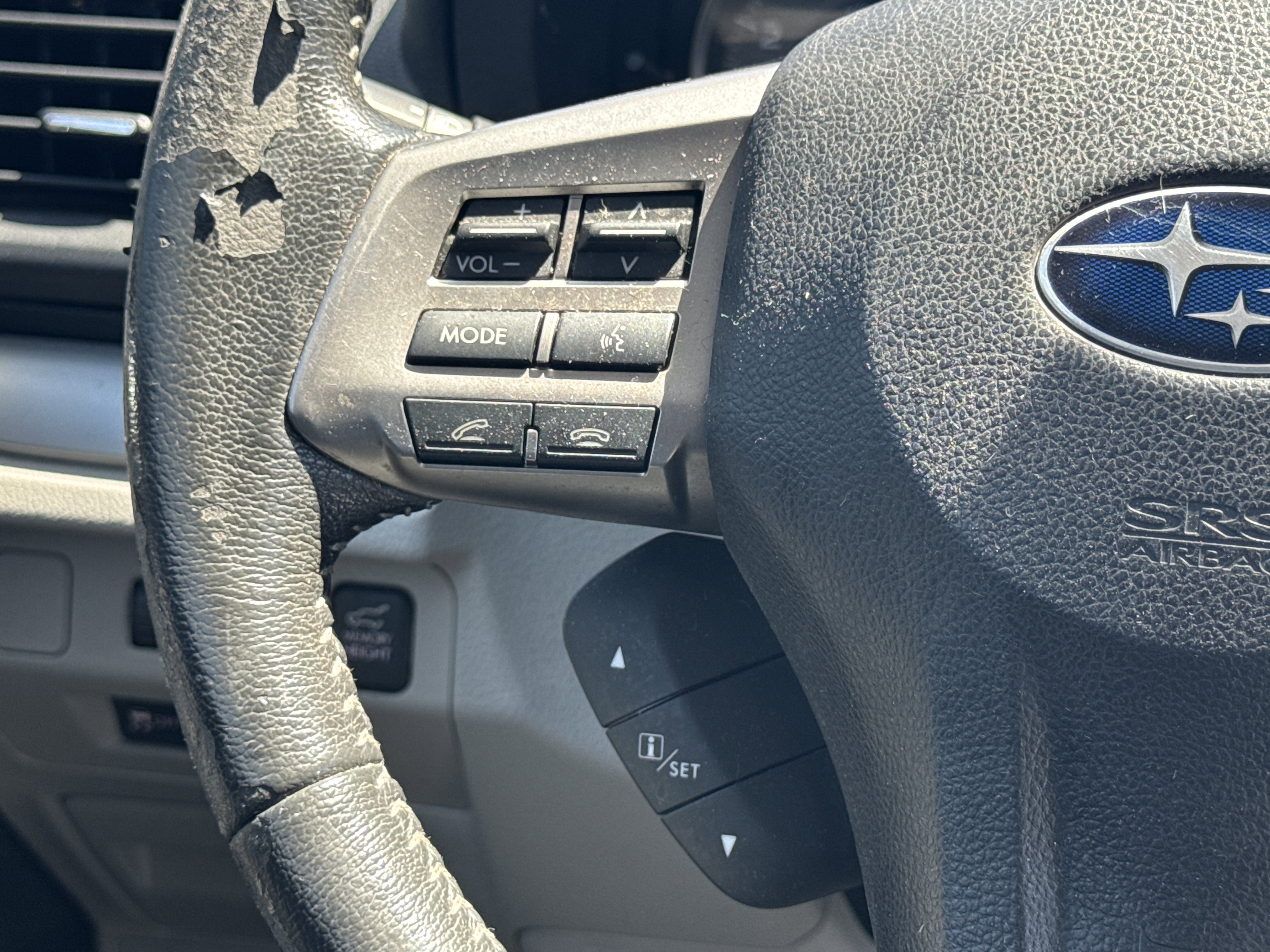 Used 2015 Subaru Forester 2.5i Limited w/ Popular Package #2 AWD/4WD image 5