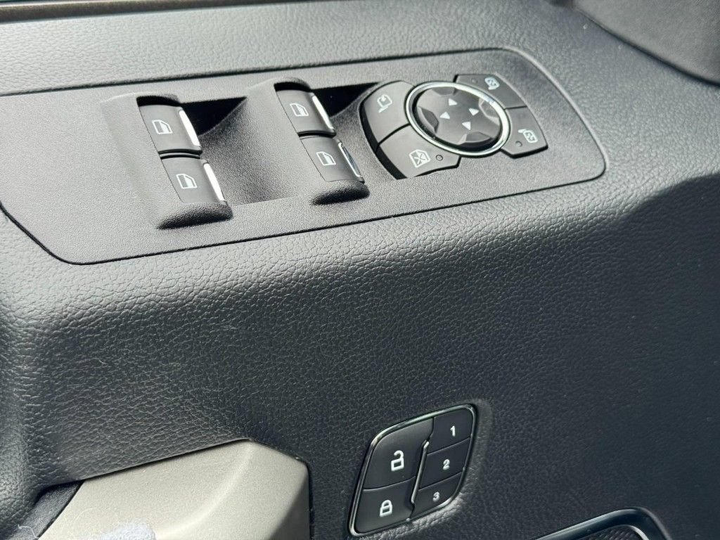 Used 2020 Ford F150 Lariat AWD/4WD image 19