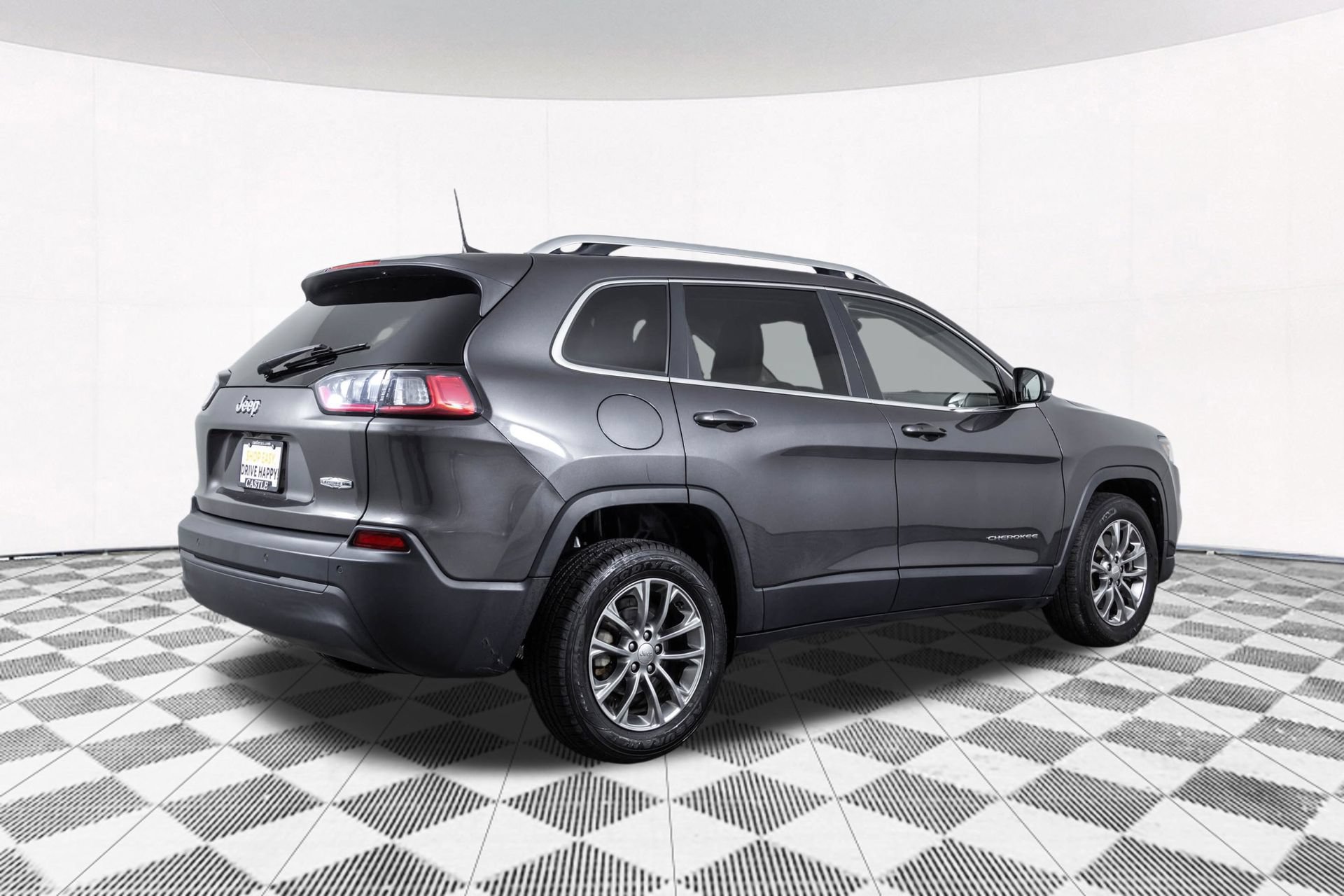 Used 2021 Jeep Cherokee Latitude Plus FWD image 17