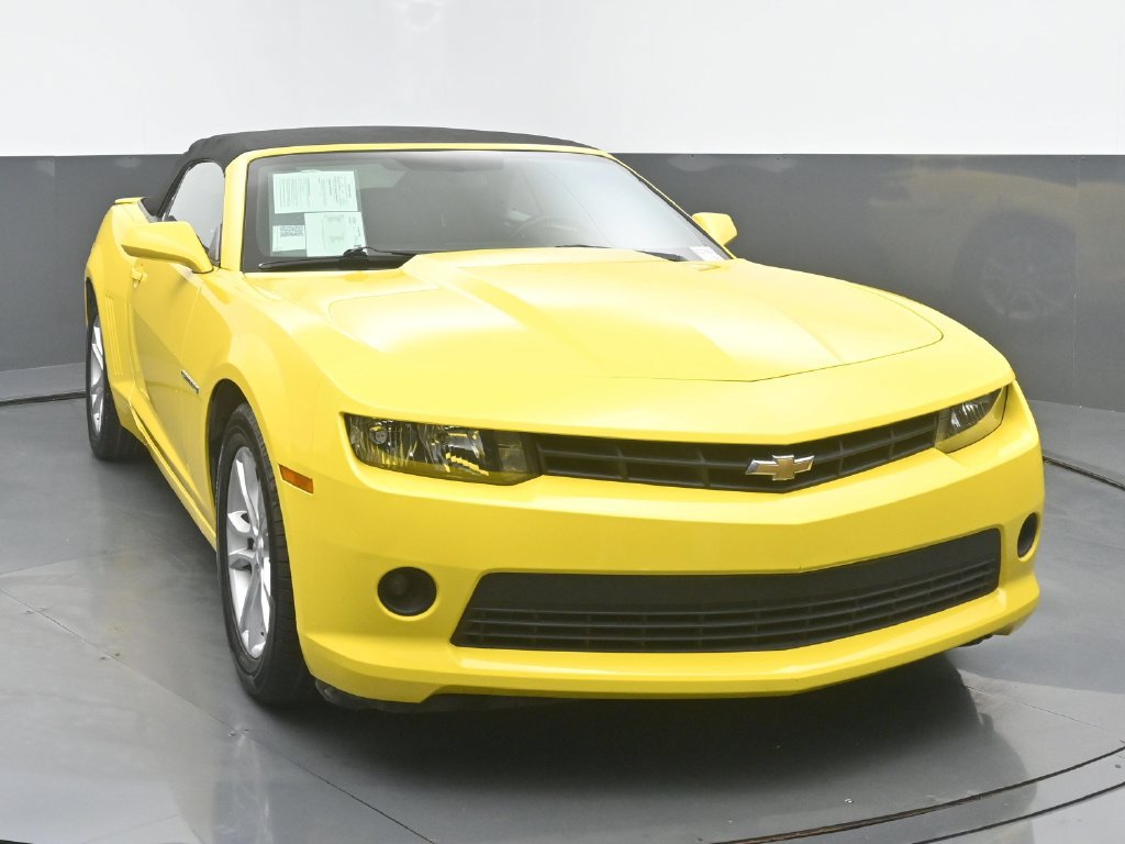 Used 2015 Chevrolet Camaro LT RWD image 9