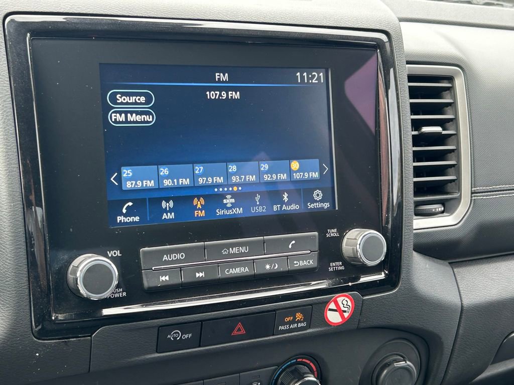 Used 2024 Nissan Frontier SV image 28