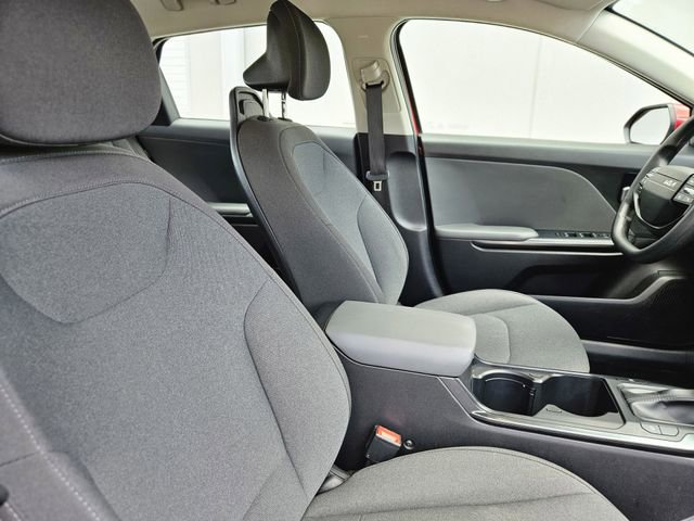 Used 2025 Kia K4 LXS image 15