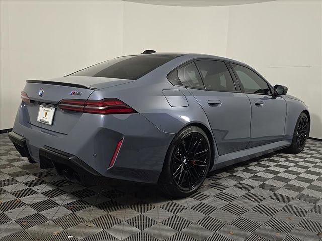 Used 2025 BMW M5 w/ Carbon Package image 7