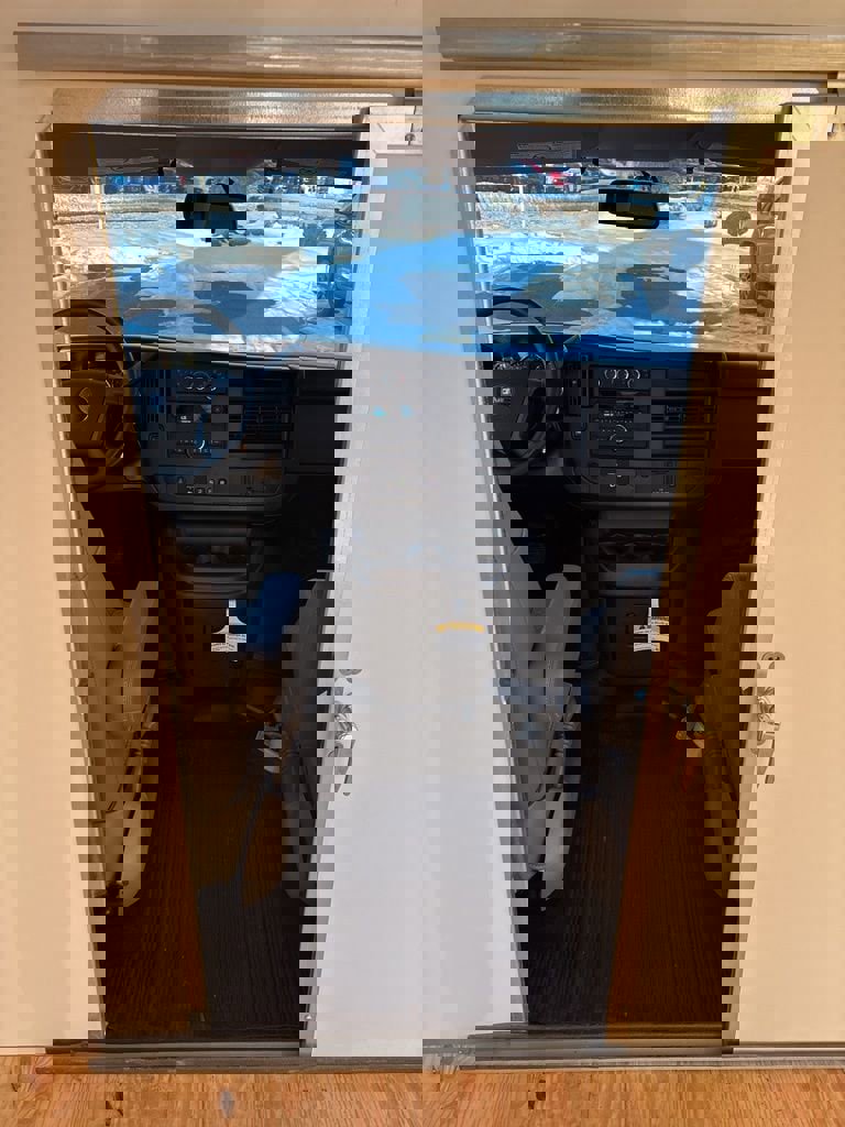 New 2025 GMC Savana 3500 w/ Power Convenience Package image 32