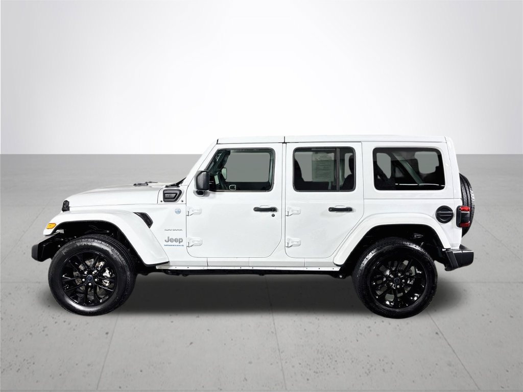 Used 2024 Jeep Wrangler Unlimited Sahara w/ Safety Group AWD/4WD image 9