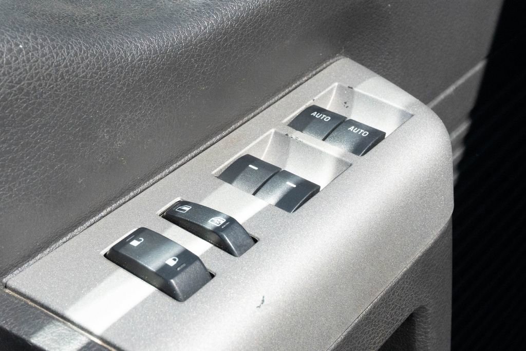 Used 2015 Ford F250 Lariat w/ Lariat Ultimate Package image 22