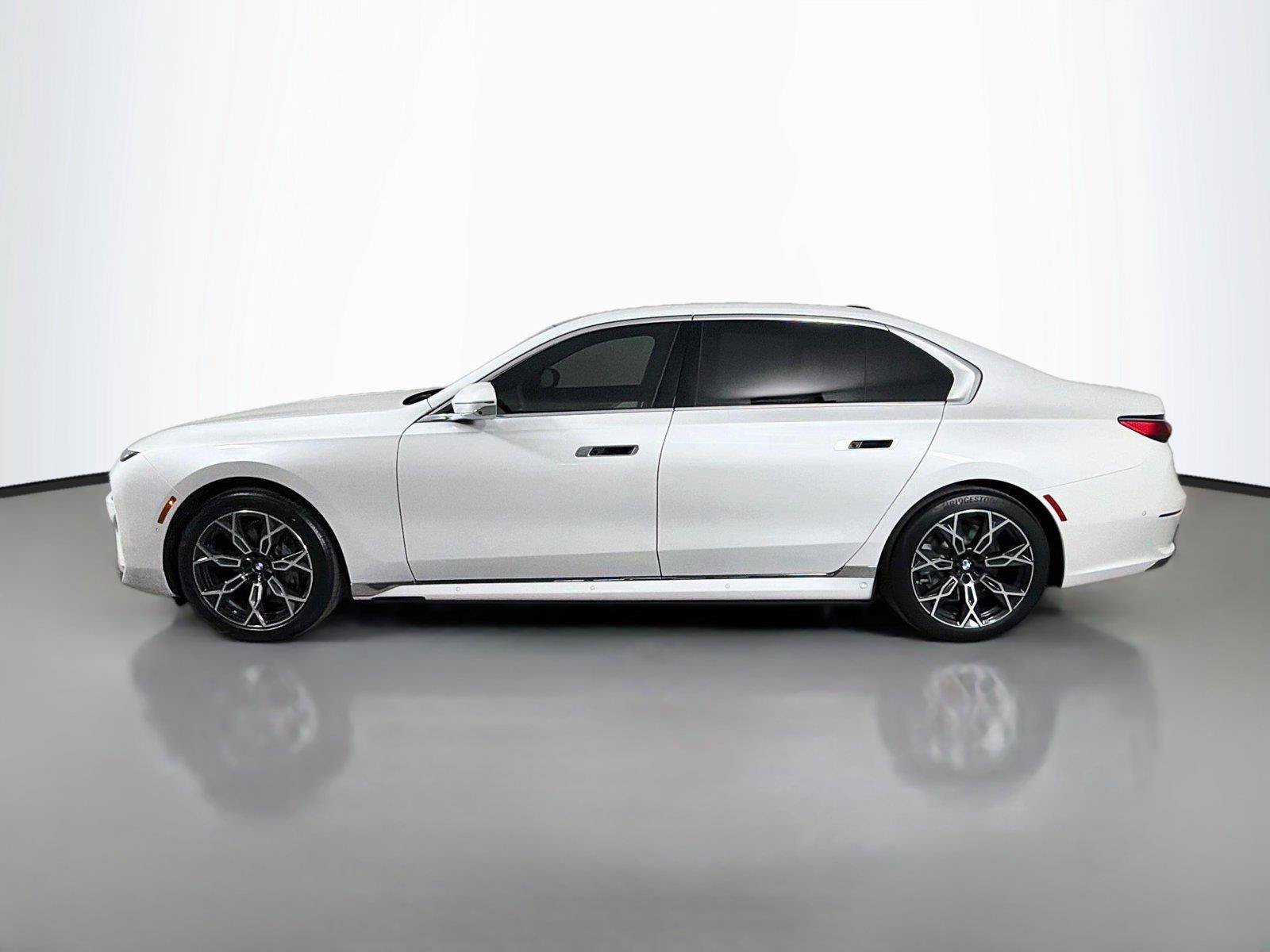 New 2026 BMW i7 eDrive50 w/ Executive Package RWD image 8