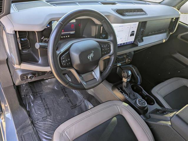 Used 2023 Ford Bronco Wildtrak image 10