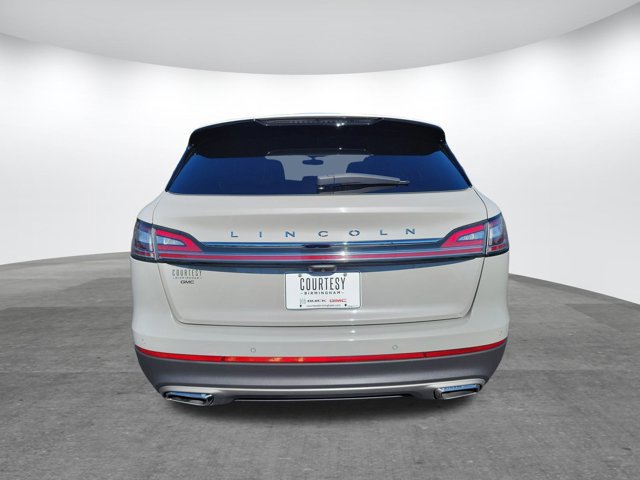 Used 2022 Lincoln Nautilus Reserve image 7