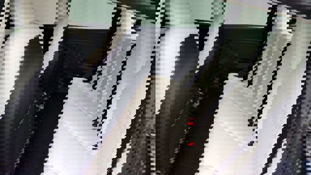 Used 2022 Tesla Model 3 image 25