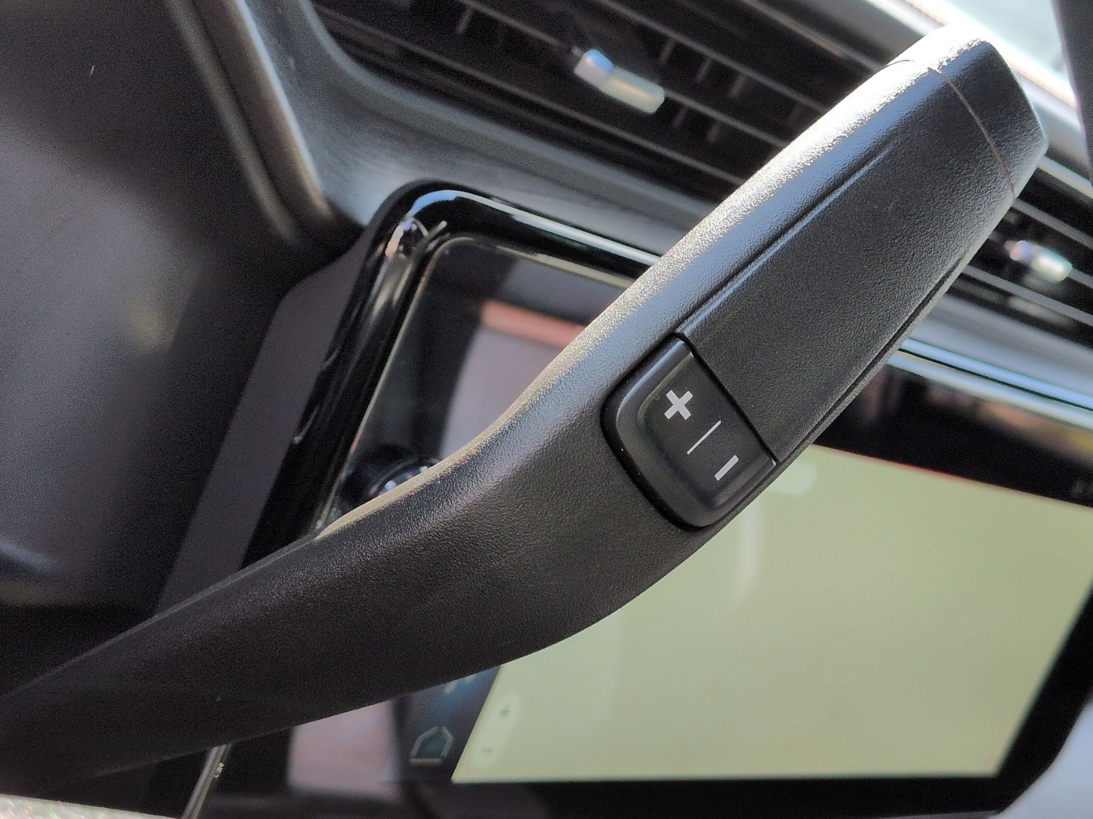 Used 2024 GMC Sierra 2500 AT4 w/ AT4 Premium Plus Package AWD/4WD image 25