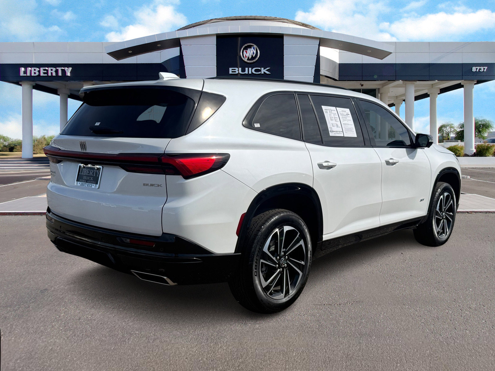 Used 2025 Buick Enclave Sport Touring w/ Power Package image 3