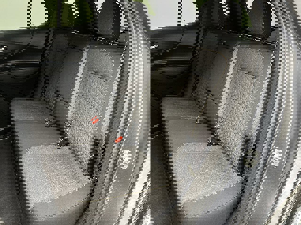 Used 2022 Chevrolet Equinox LT w/ Driver Convenience Package image 10